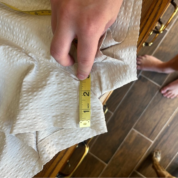 Vuori Villa Textired Short - Milkweed - Women’s Size Small - Picture 13 of 14